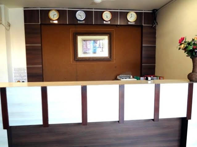 Hotel Airport Residency Ahmadabad Zewnętrze zdjęcie